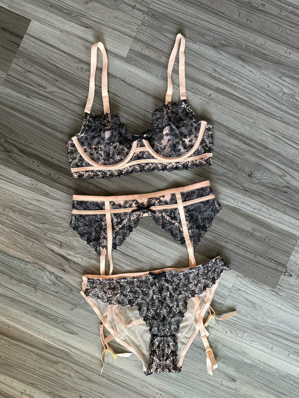 Skull and Roses Lace Bra, Garter Belt & Brief Set